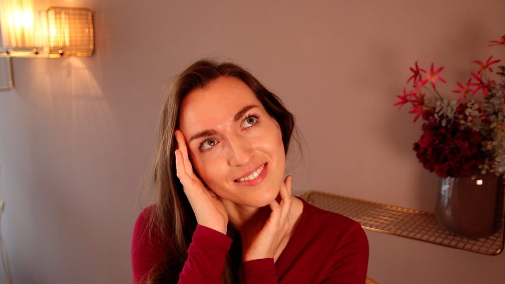 Fliehendes Kinn beheben / Hanna zeigt Kinn