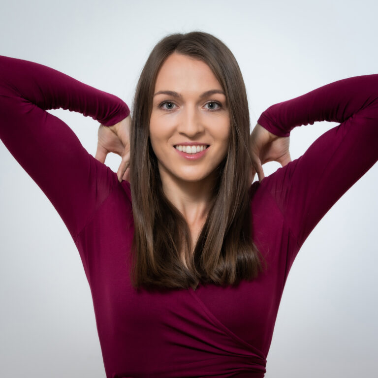 Nackenverspannung lösen: Gesichtsyoga hilft bei Nackenschmerzen