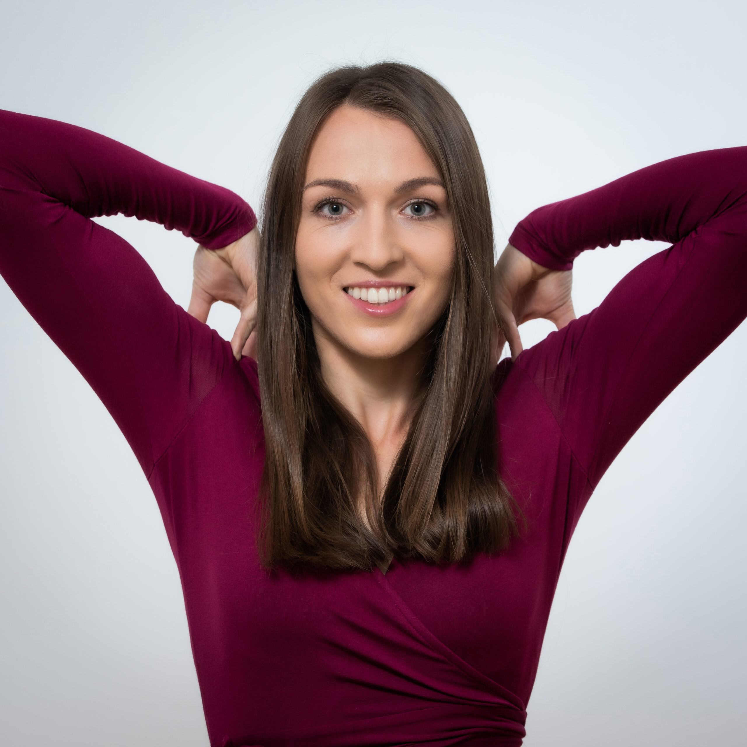 Nackenverspannung lösen: Gesichtsyoga hilft bei Nackenschmerzen