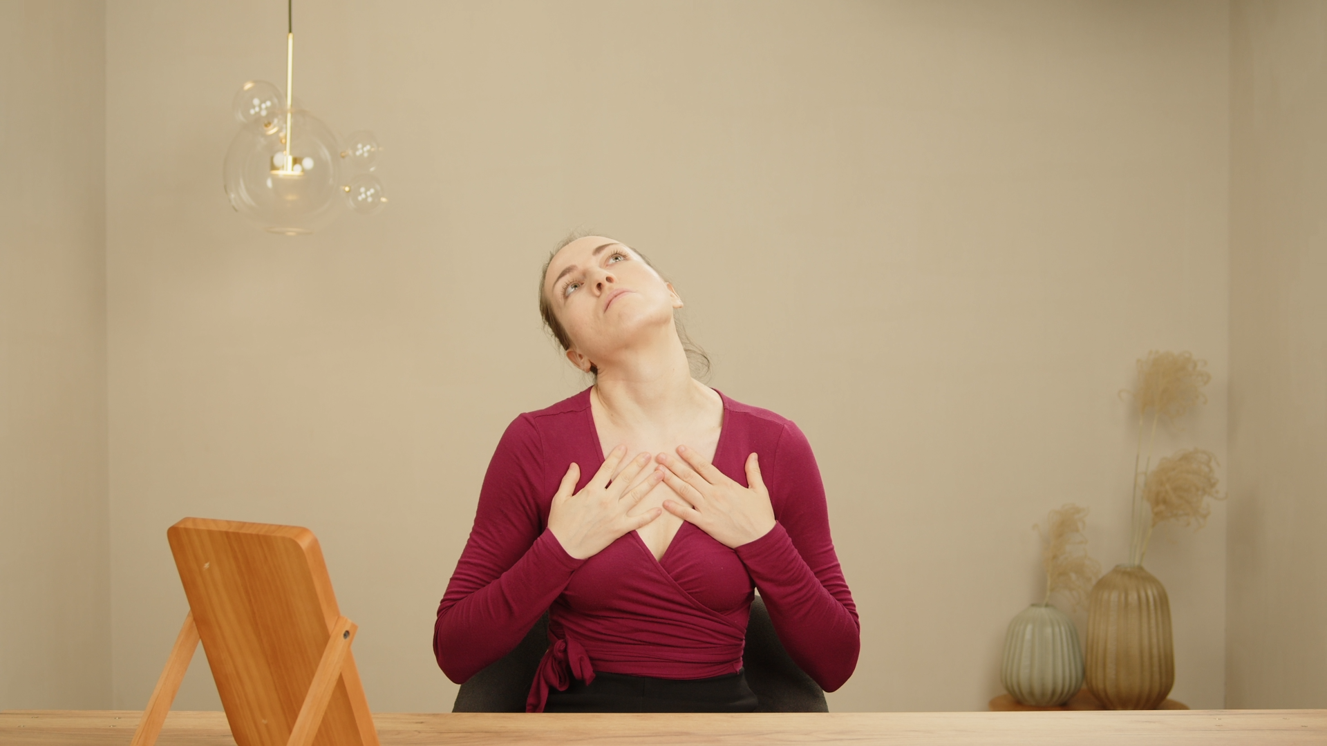 Truthahnhals: Ursachen und was du dagegen tun kannst